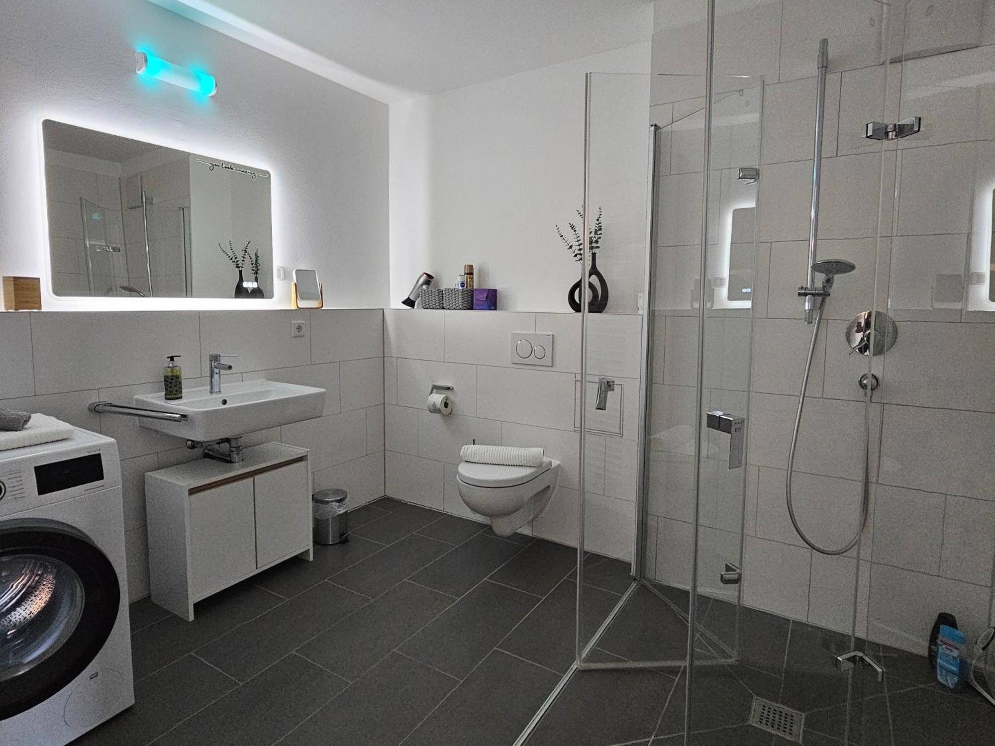 High Class - Design - Favorite Place - Full Equipment - Public Transport Apartment Nürnberg